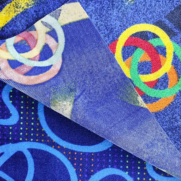 Comment choisir un tissu de bus imprimé pour les intérieurs de transport ?