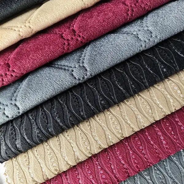 Tissu automatique en relief